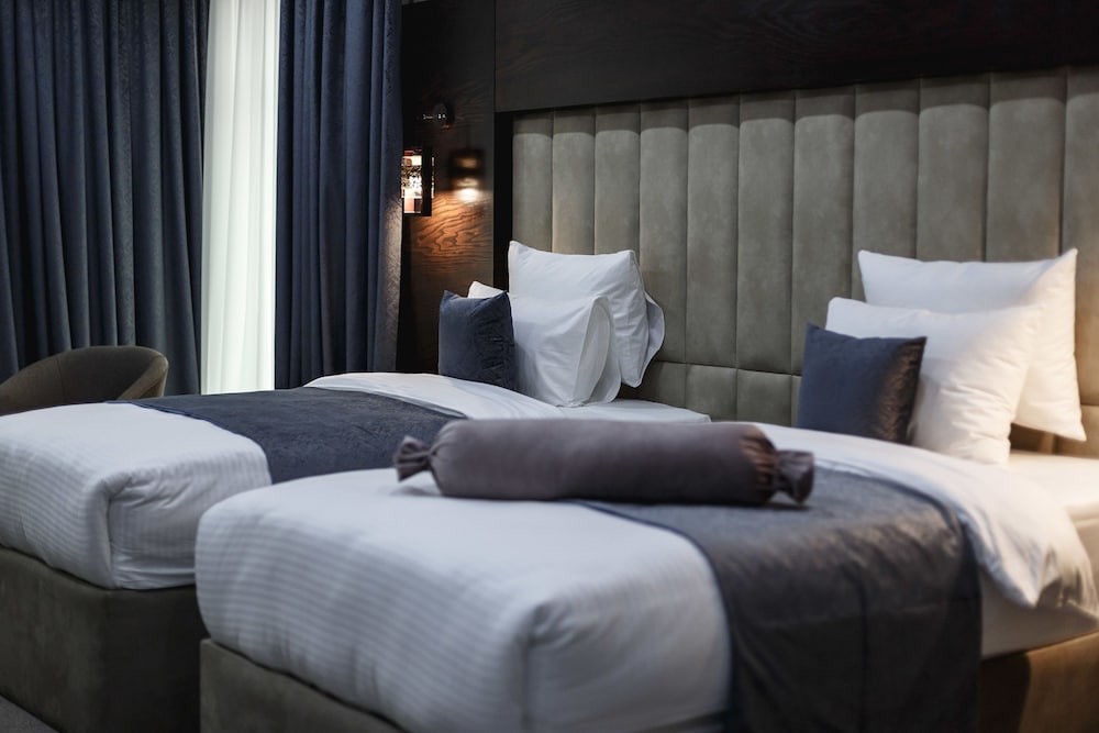 Фото  Parallel Hotel