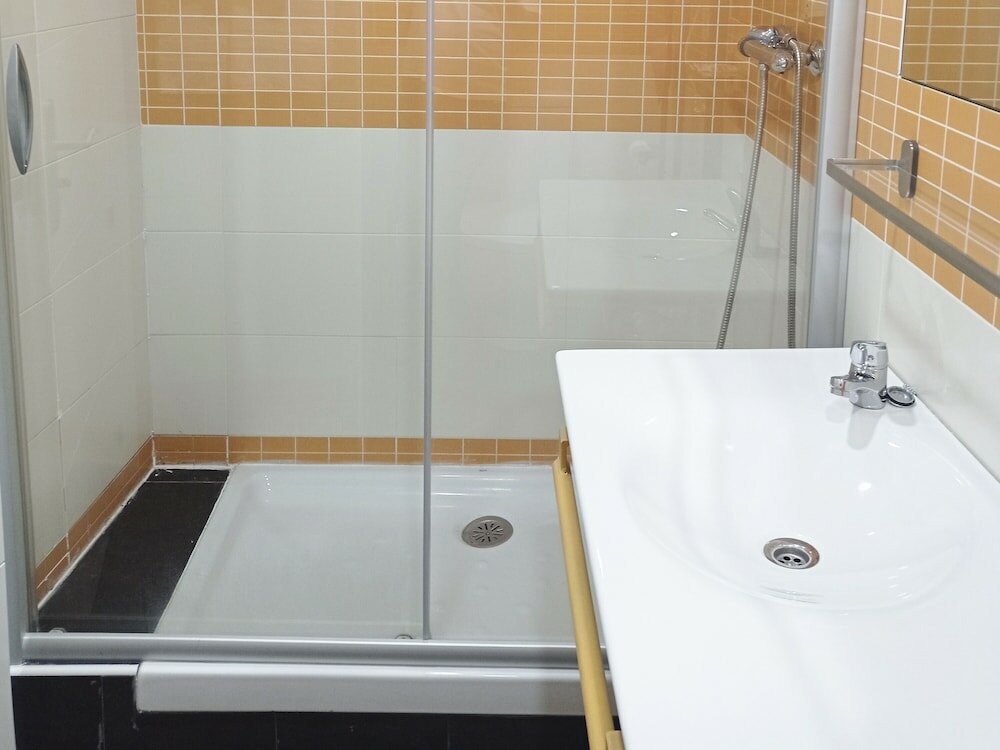 Фото Apartmentos Santander Maliaño Suites 3000