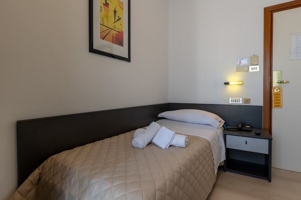 Фото Hotel Grand Meeting