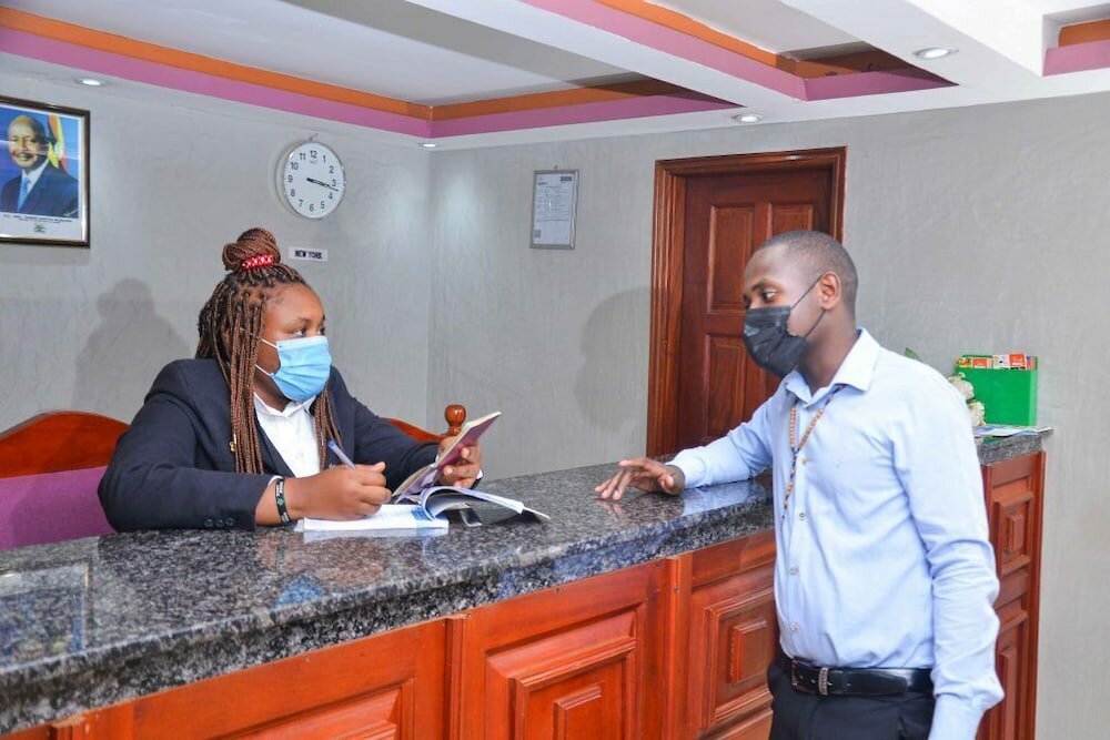 Фото G One Hotel