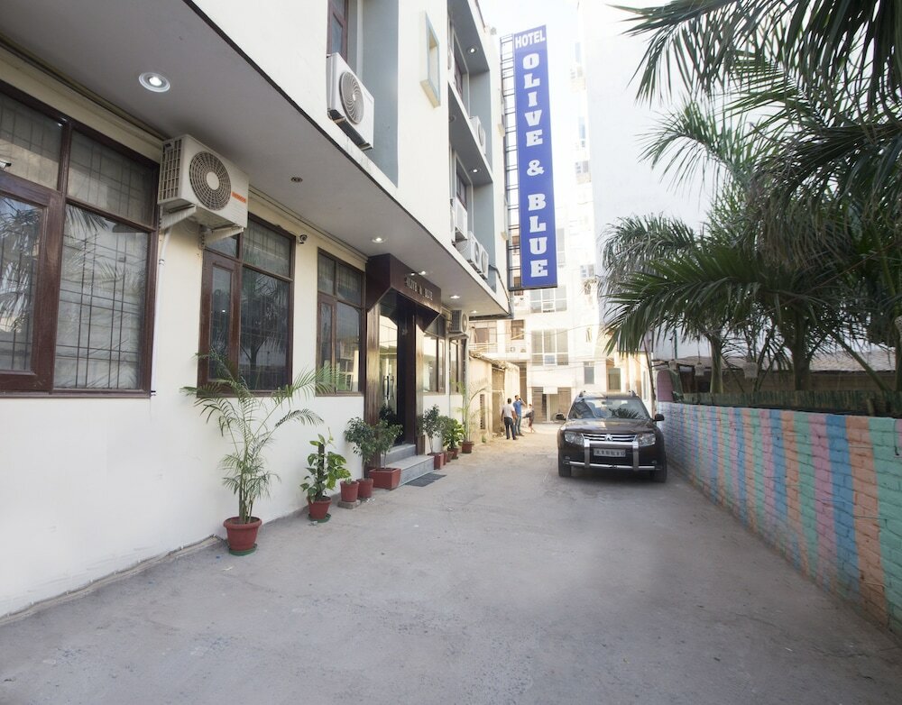 Фото Airport Hotel Olive & Blue