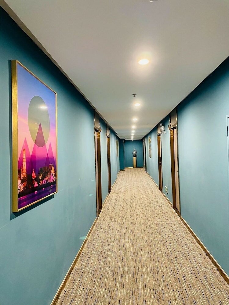 Фото Sapphire Hotel Silom Bangkok