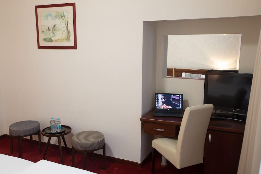 Фото Hotel Sahat