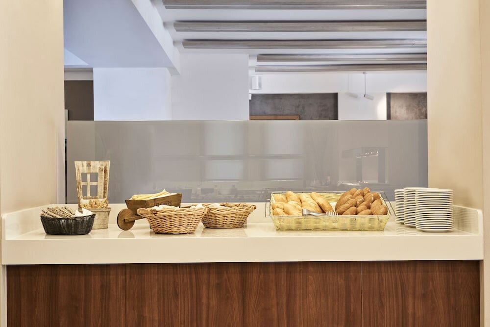 Фото Atlantica Amalthia Beach Hotel – Adults only