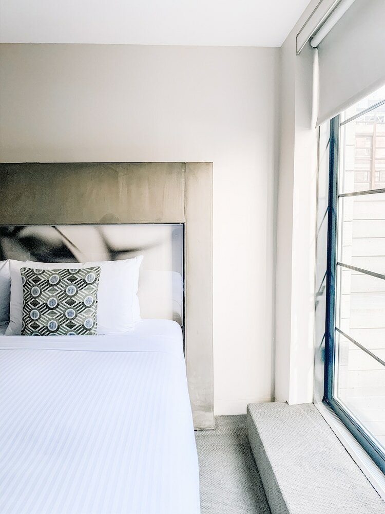 Фото The Shoreham Hotel