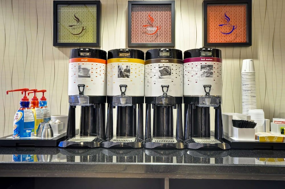 Фото Hampton Inn Kansas City-Airport