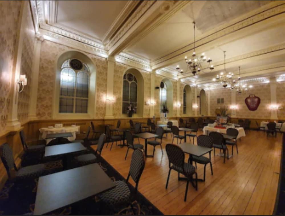 Фото The Royal Highland Hotel