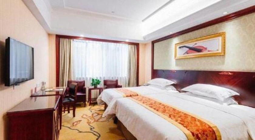 Фото Vienna Hotel Shanghai Wild Animal Park