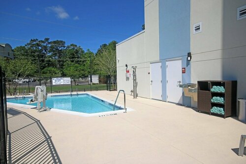 Гостиница TownePlace Suites by Marriott Charleston-North Charleston в Норт-Чарлстоне