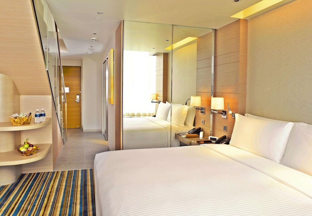 Фото One Farrer Hotel