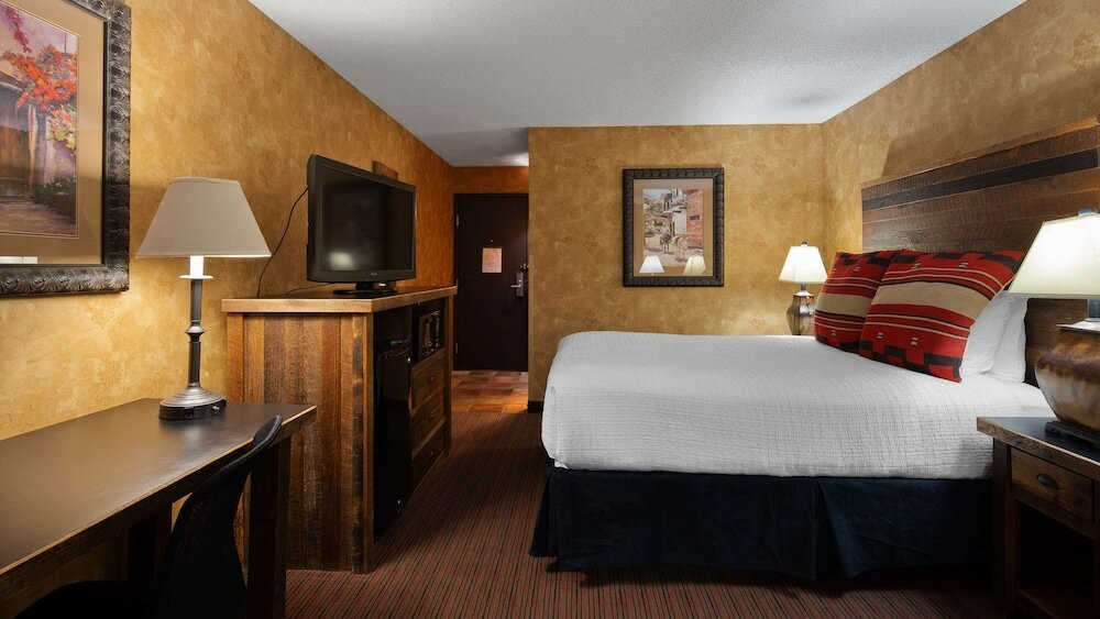 Фото Best Western Plus Inn of Santa Fe