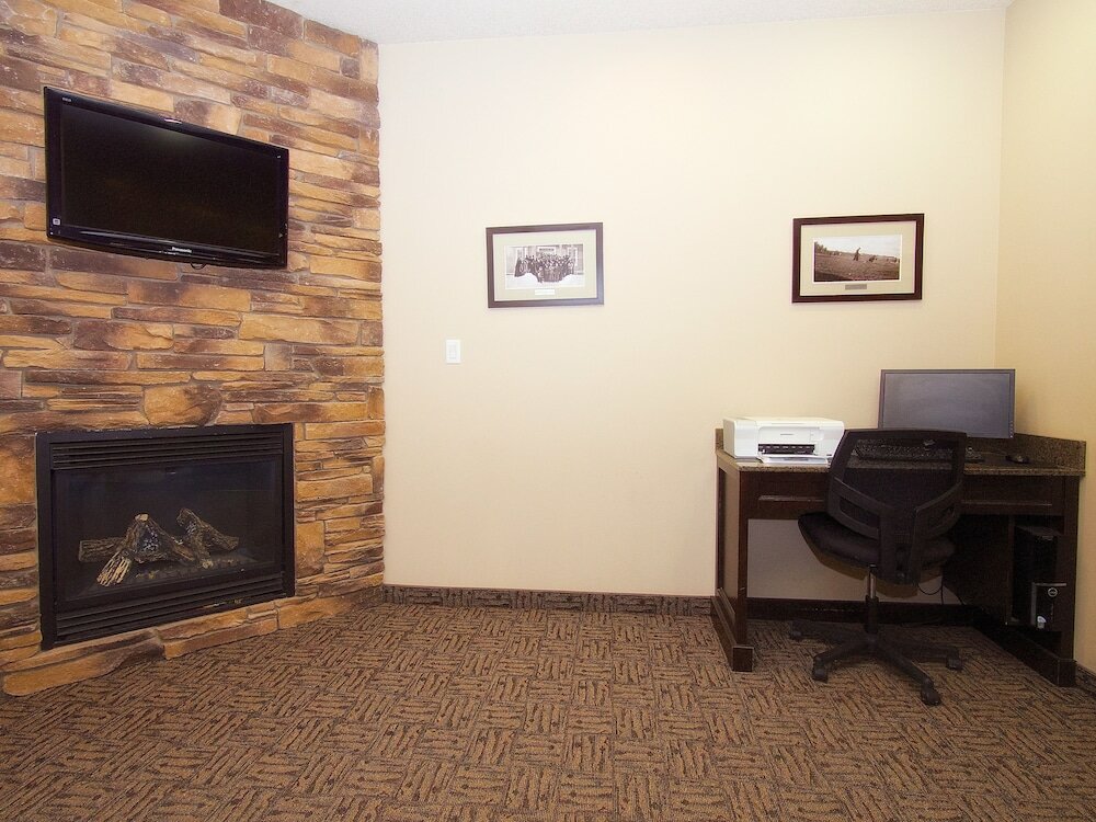 Фото BCMInns Lac La Biche