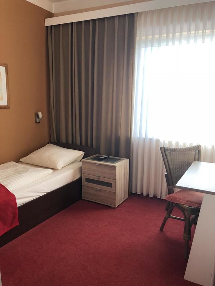 Фото Hotel Imperial Hamburg