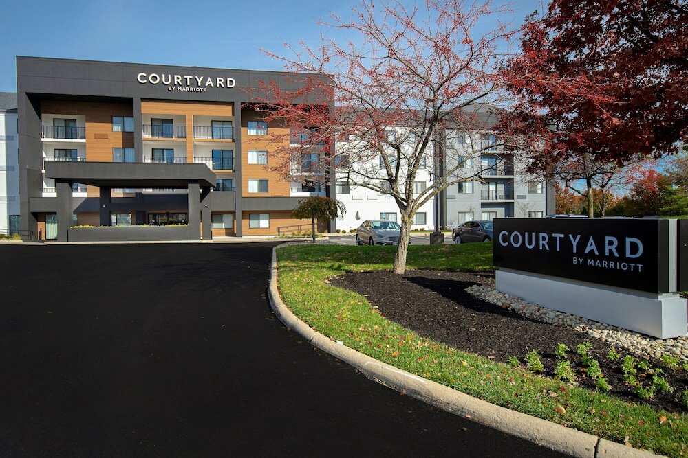 Фото Courtyard by Marriott Cincinnati Airport