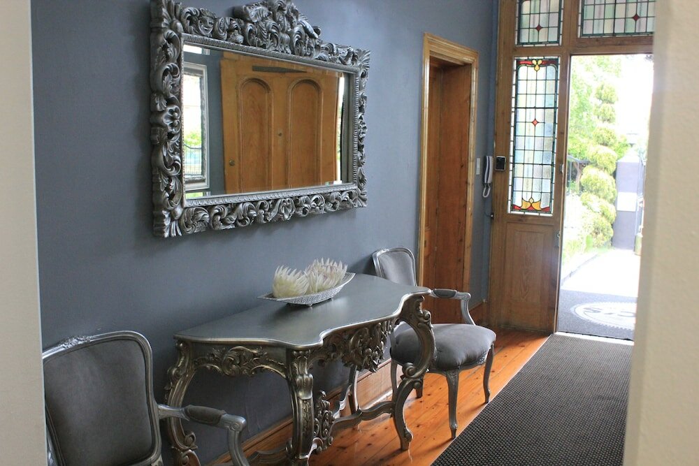 Фото The Halfway House Hotel