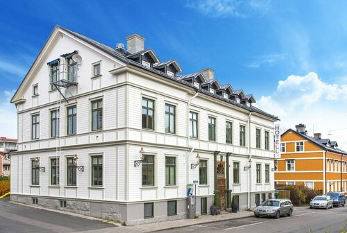 Гостиница Amber Hotell в Лене Норрботтен