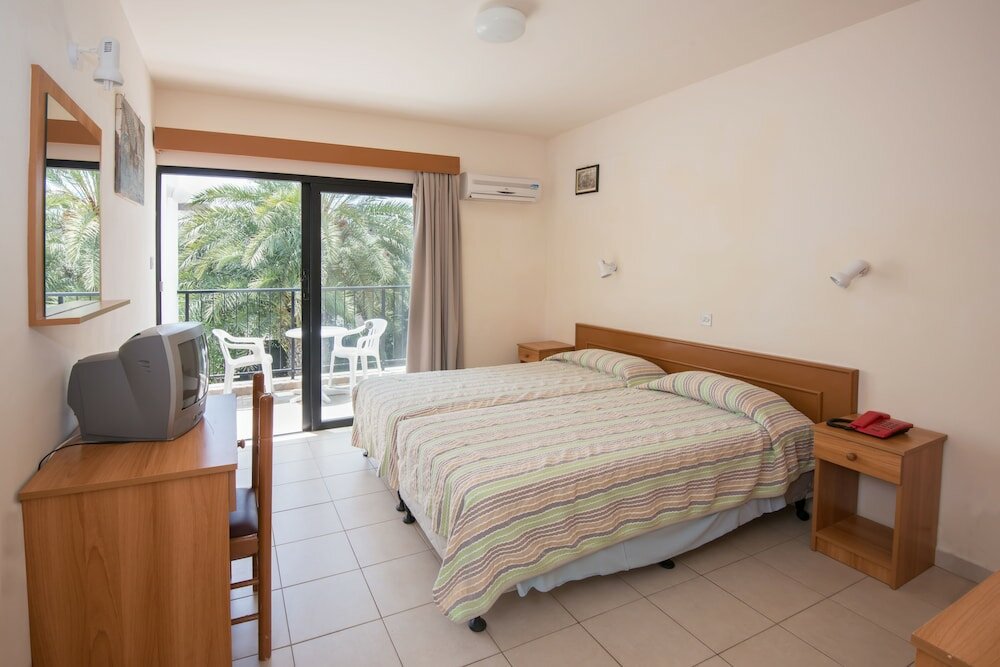 Фото Kkaras Hotel