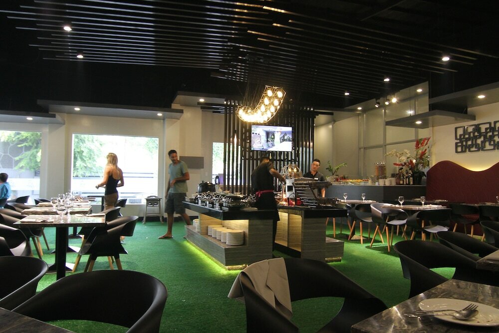 Фото Eloisa Royal Suites