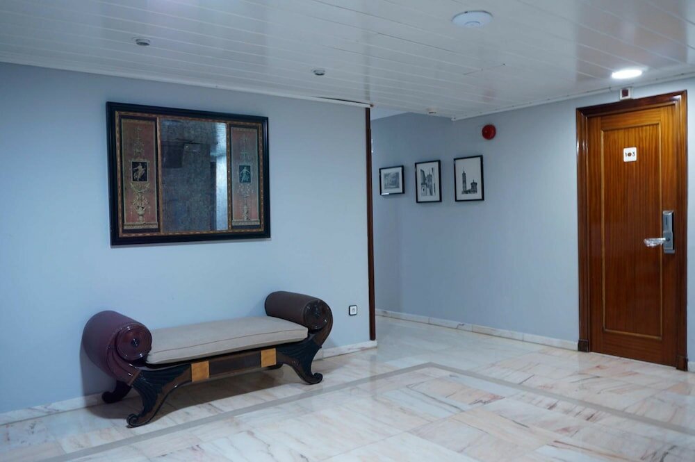 Фото Hotel Cesaraugusta