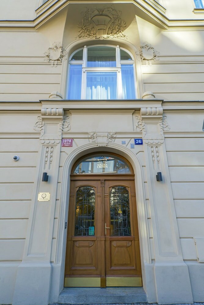 Фото Отель Golden Crown