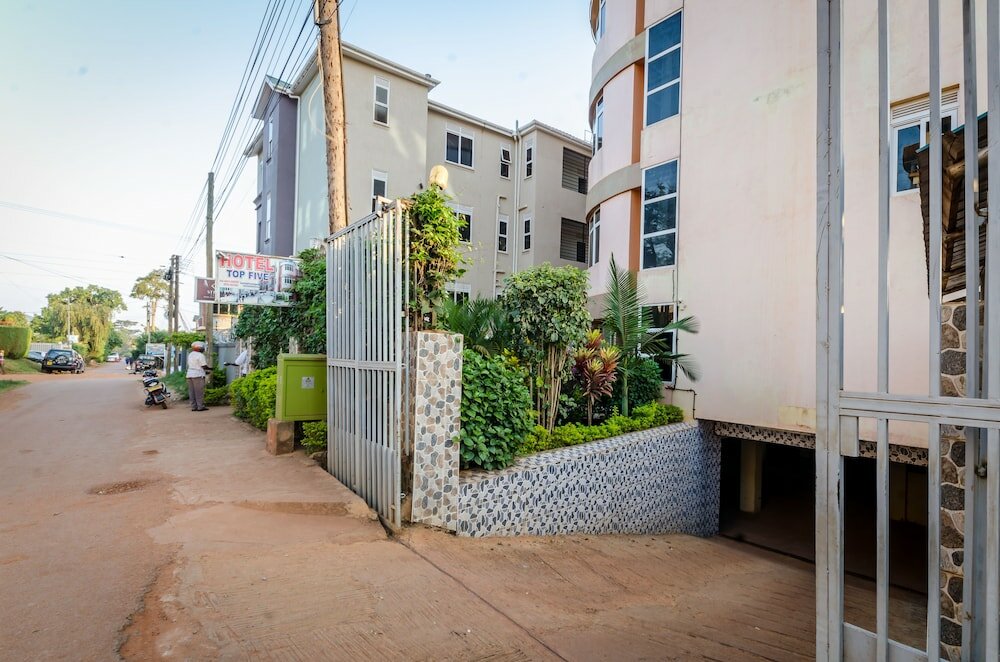 Фото Hotel Top Five