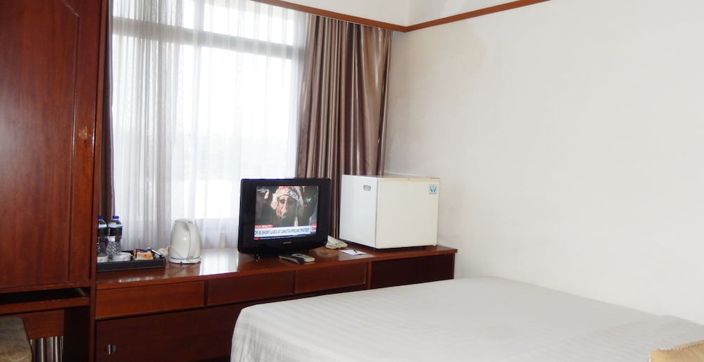 Фото Grand Pasundan Convention Hotel