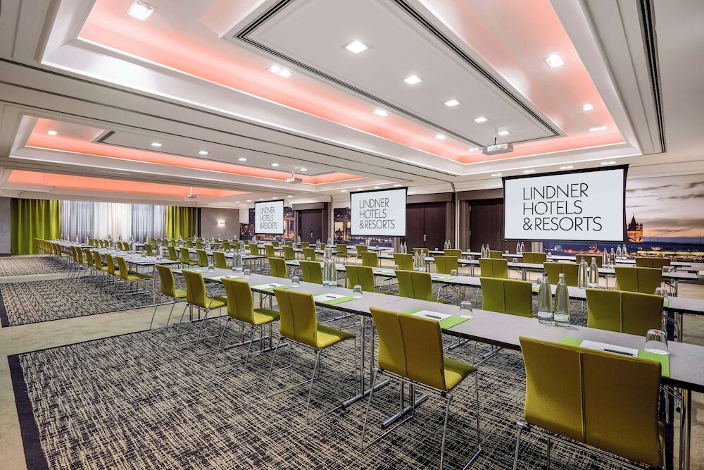 Фото Lindner Hotel City Plaza