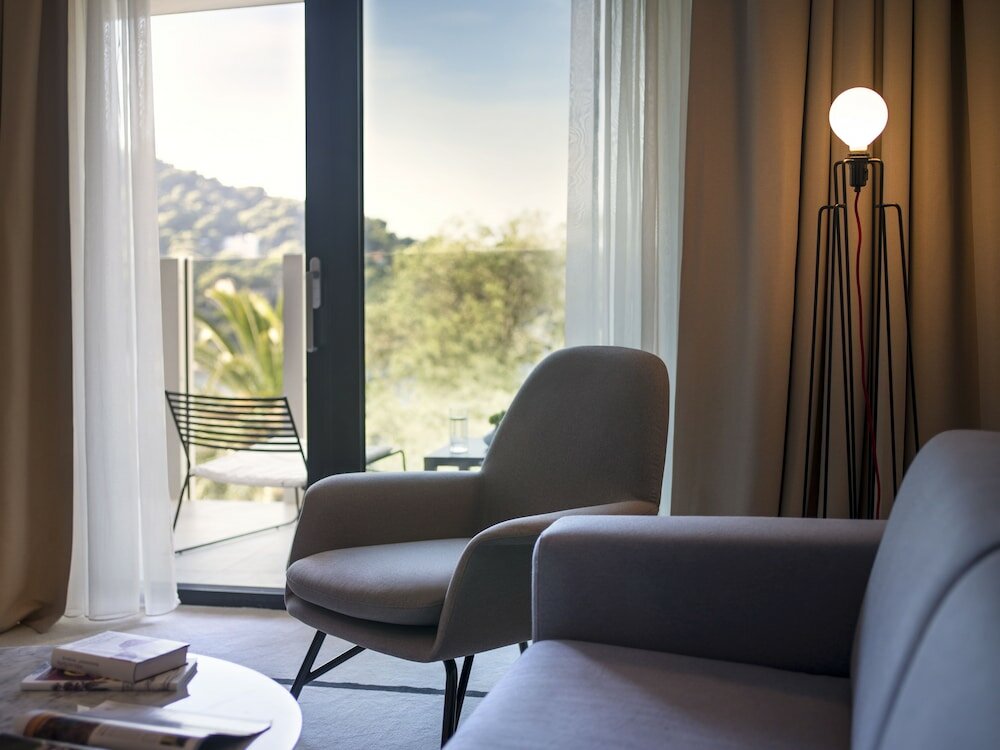 Фото Hotel Kompas