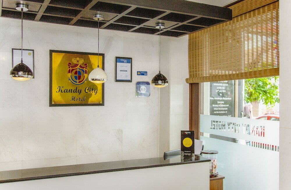 Фото Отель Kandy City by Earl's