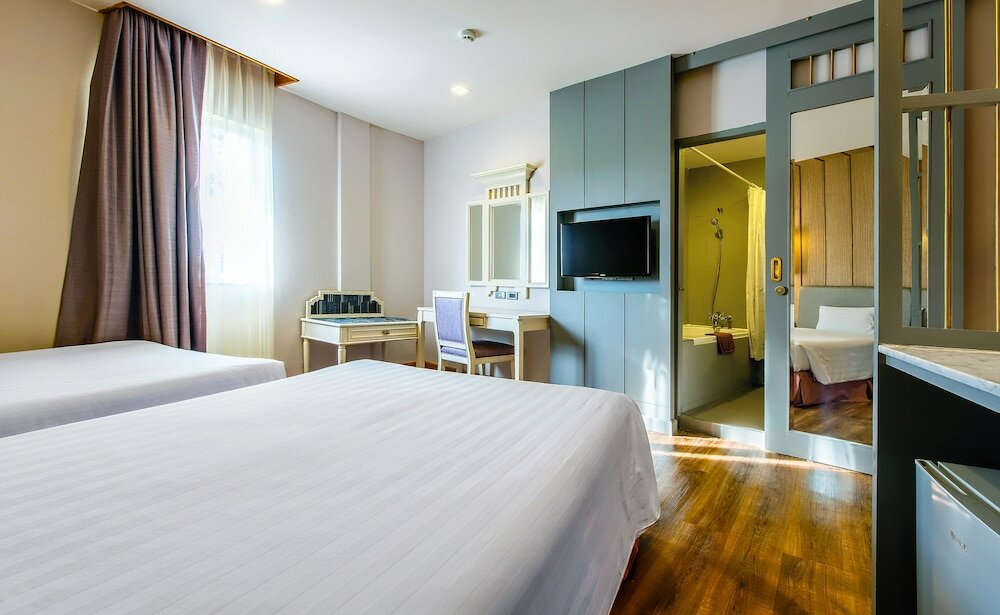 Фото Royal Rattanakosin Hotel