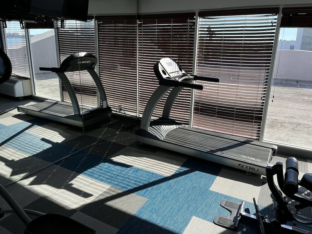 Фото Comfort Suites Clearwater - Dunedin