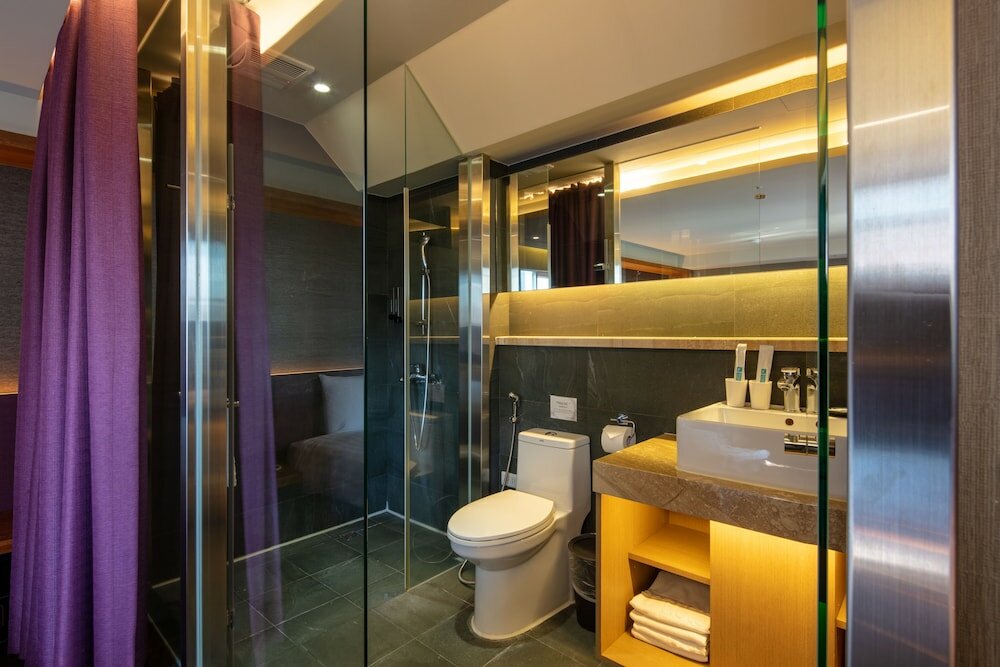 Фото Goodmore Hotel