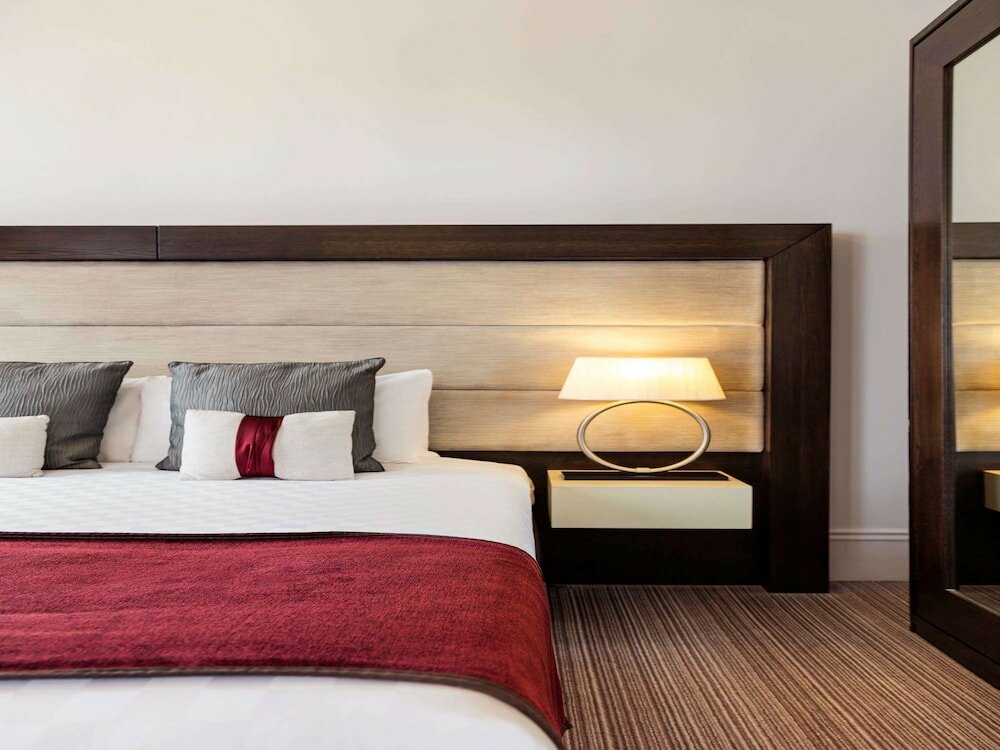 Фото Mercure Aberdeen Caledonian Hotel