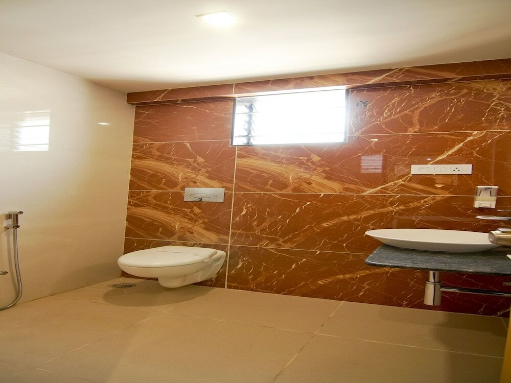 Фото Hotel Amrta