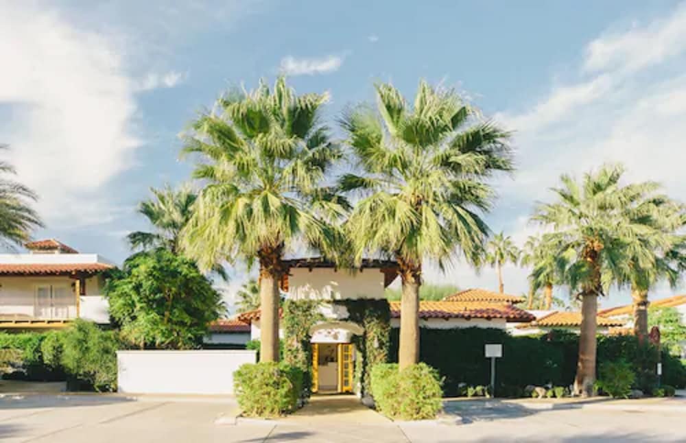 Фото Alcazar Palm Springs