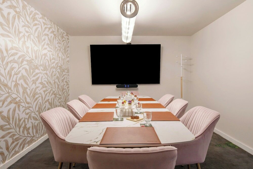 Фото Renaissance Paris Nobel Tour Eiffel Hotel