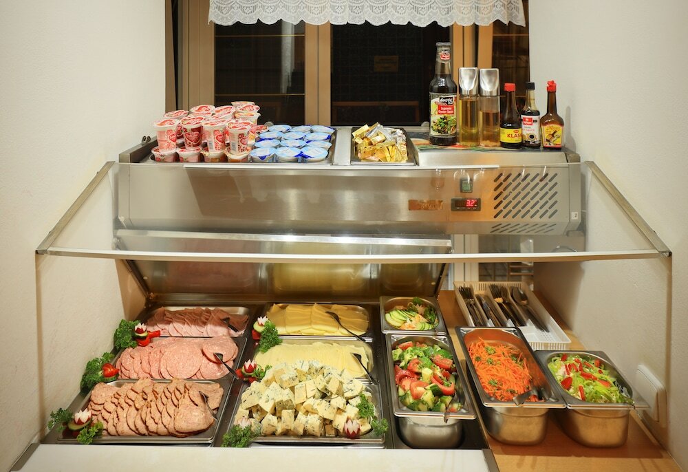 Фото Hotel Golden City Garni