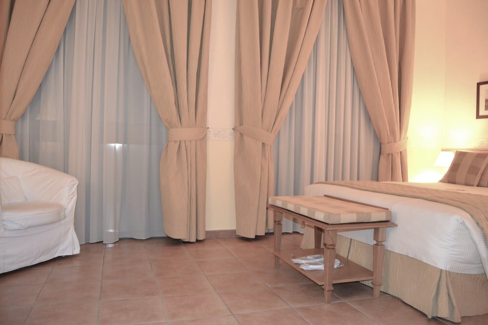 Фото Hotel Seccy