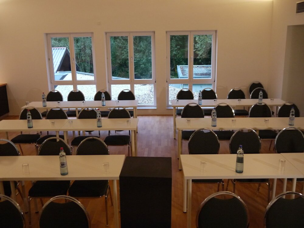 Фото Essensio Hotel Düsseldorf