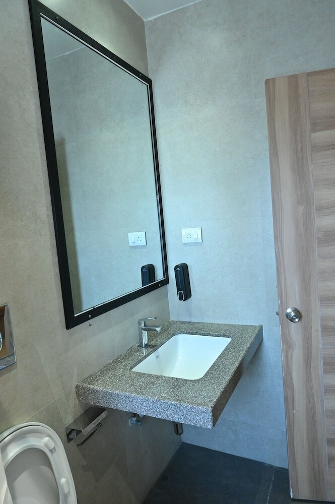 Фото Rang Lords Inn Bharuch