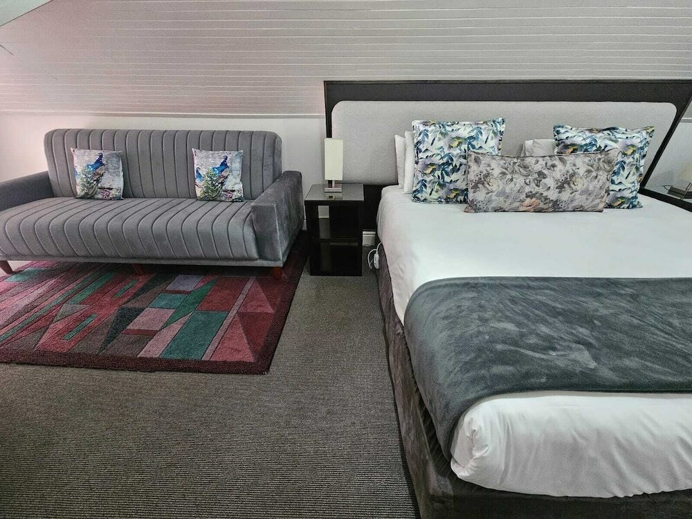 Фото 4 on Varneys Guest House