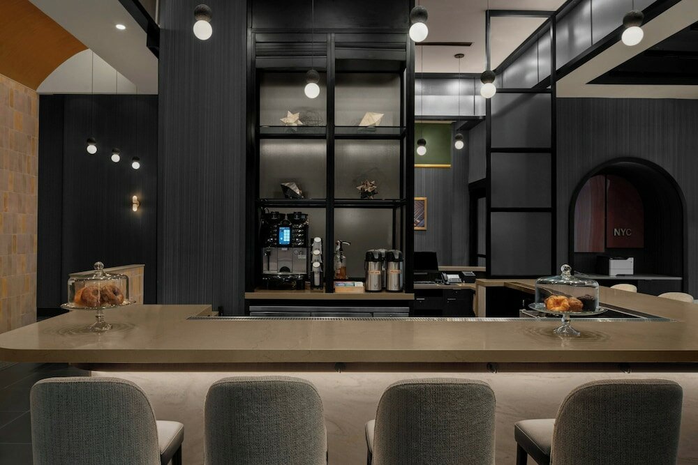 Фото Courtyard by Marriott New York World Trade Center Area