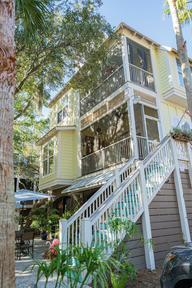 Фото Water's Edge Inn - Adults Only