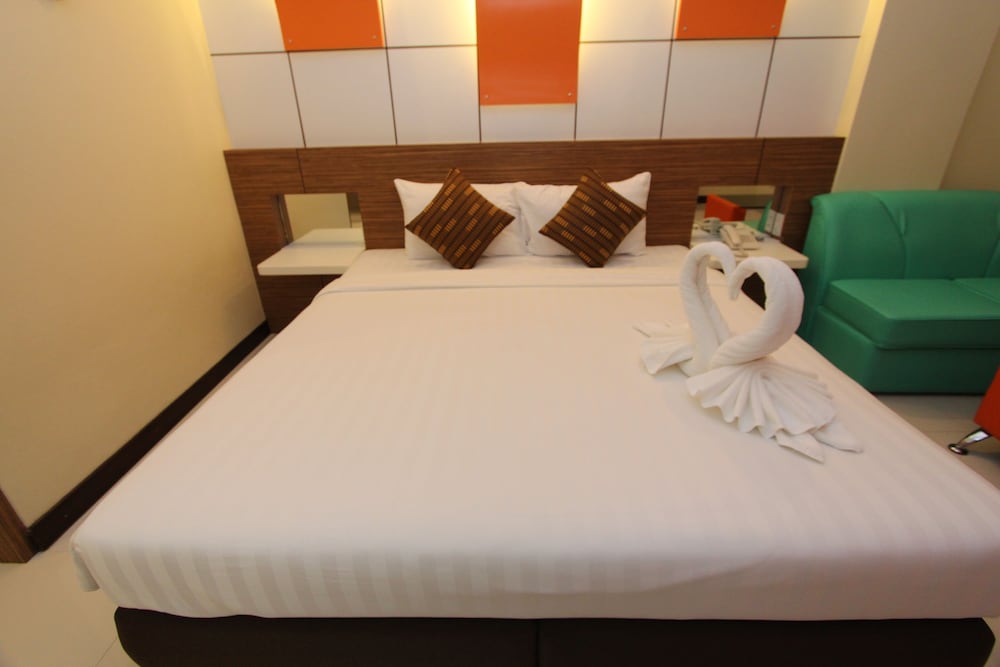 Фото Camelot Hotel Pattaya