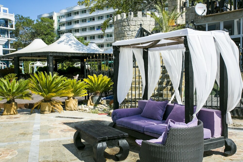 Фото Chaika Beach