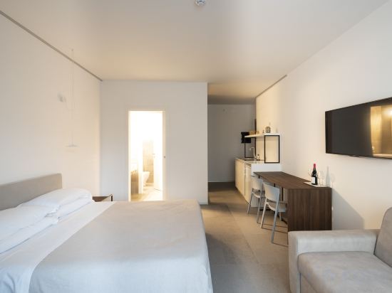 Фото Alkamuri Posh Hotel & SPA