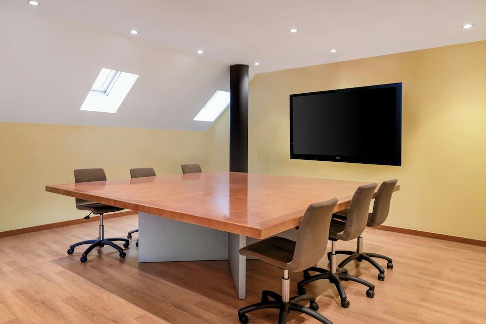 Фото Ac Hotel León San Antonio by Marriott