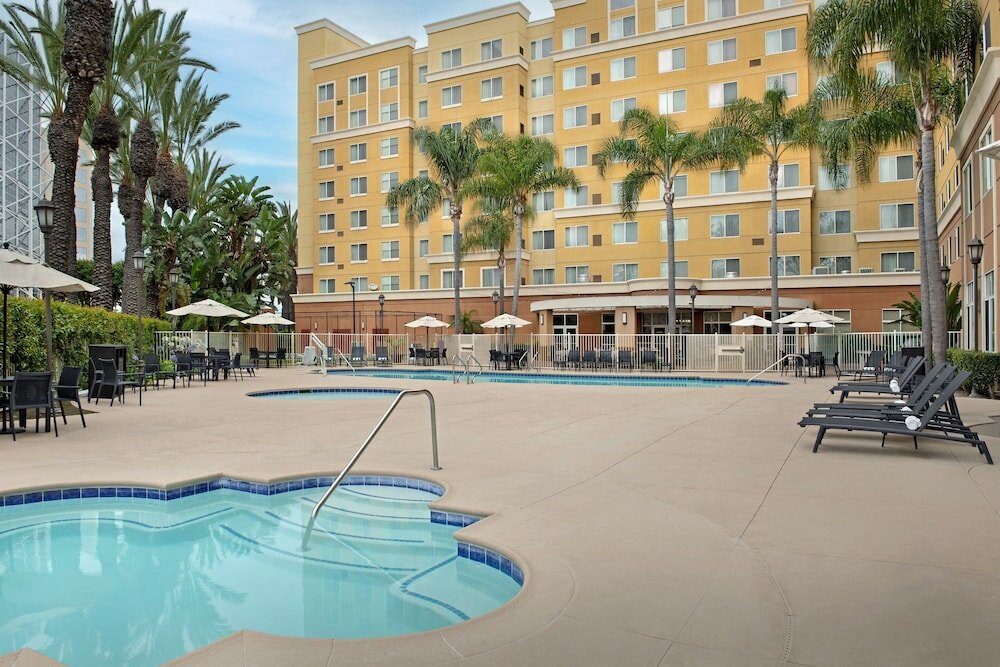 Фото Residence Inn by Marriott Anaheim Resort Area