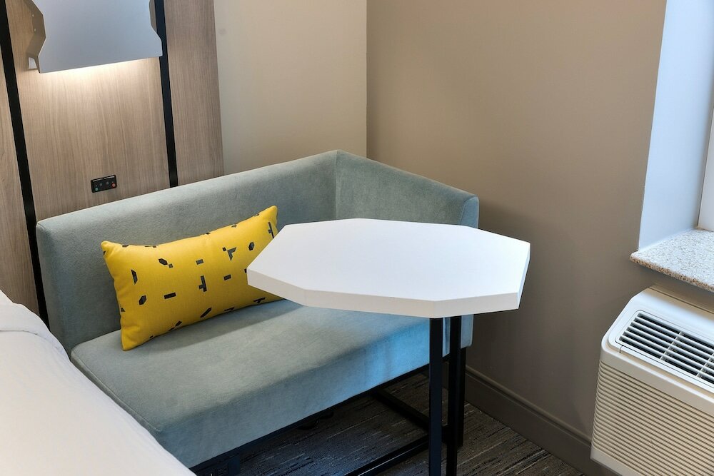 Фото Holiday Inn Express New York City - Chelsea