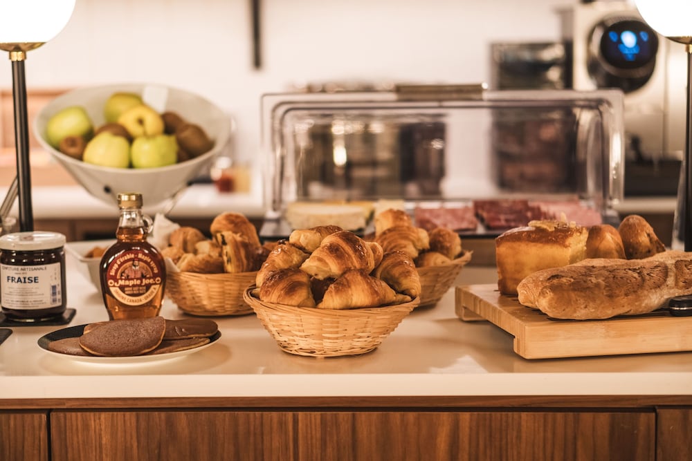 Фото Hotel Rendez Vous Batignolles